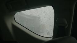 Con estos sencillos trucos podrás evitar que se empañen los vidrios de tu auto en invierno