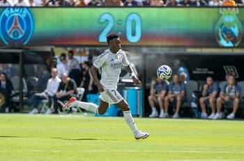 Vinícius Júnior no está feliz en Real Madrid y un gigante quiere pagar 100 millones por él