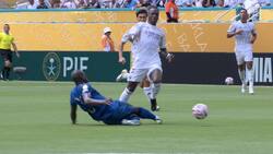 Su primera polémica en el Mundial de Clubes: Vinicius recibió tarjeta amarilla por esta simulación