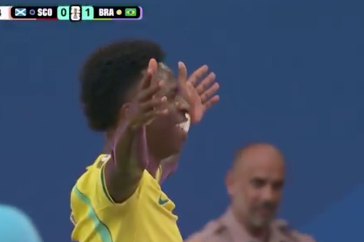 El delantero anotó el primero para Brasil.