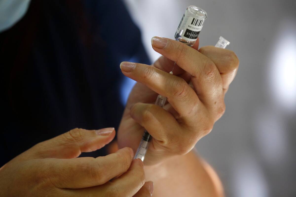 Los principales grupos de riesgo pueden acceder gratis a la vacuna contra el virus en la salud pública.