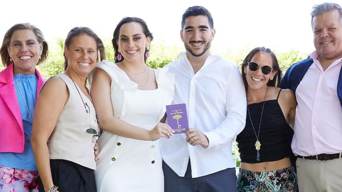 Vivi Kreutzberger celebra el matrimonio civil de su hija Sharon Numhauser con su pareja, Joel Vainstein
