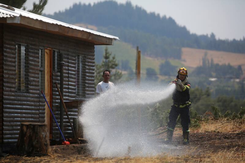 Dentro de las medidas que entregará el Gobierno se encuentra la construcción de casas de alto estándar, las que serán entregadas a los damnificados por incendios forestales.