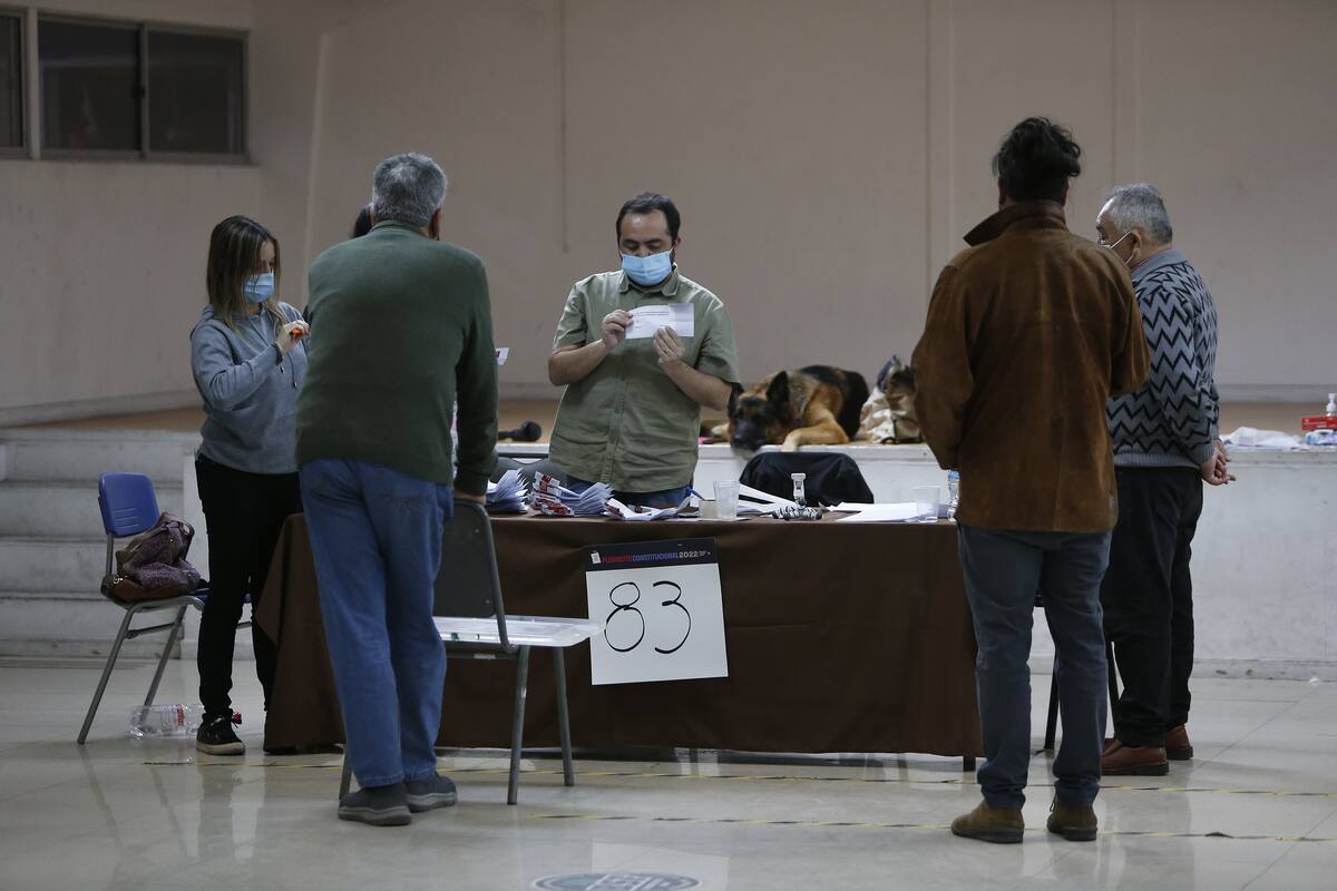 Revisa si fuiste seleccionado como reemplazo. Créditos: ATON