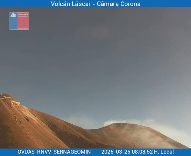 El macizo ubicado en las cercanías de San Pedro de Atacama podría generar explosiones menores. Foto: Sernageomin