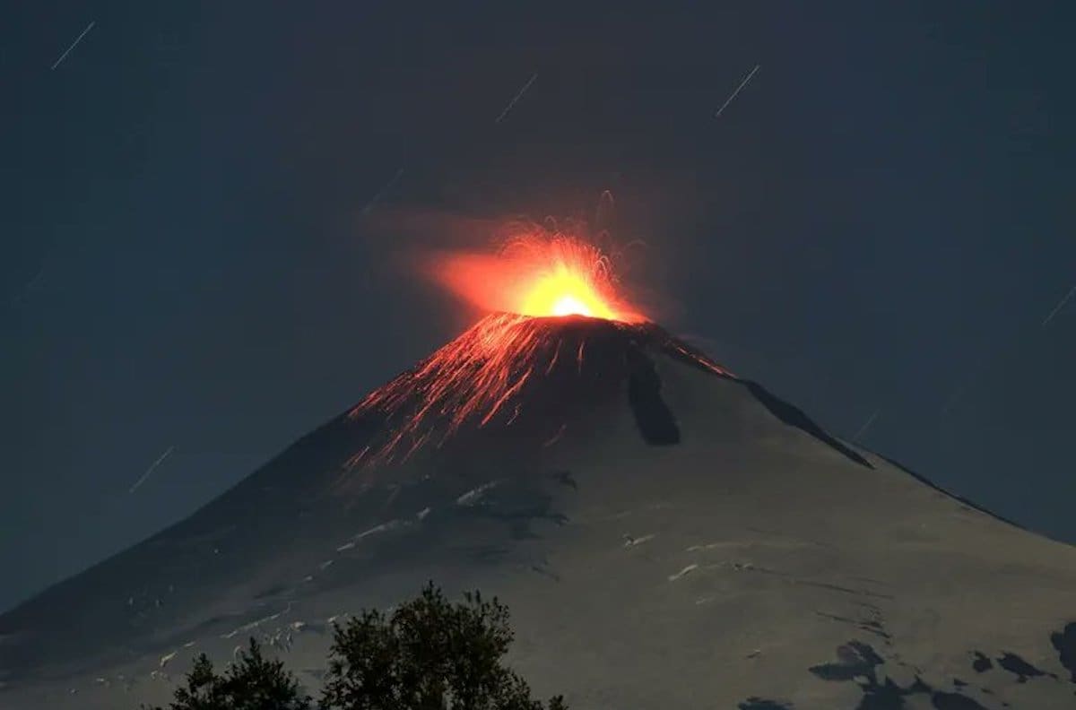 Clases suspendidas en ocho colegios ante riesgo de erupción del Volcán Villarrica