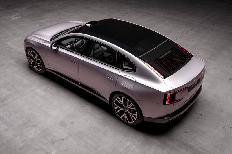 Volvo presentó el nuevo eléctrico ES90