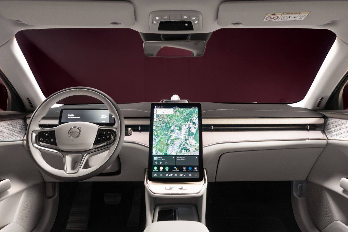 Volvo presentó el nuevo eléctrico ES90