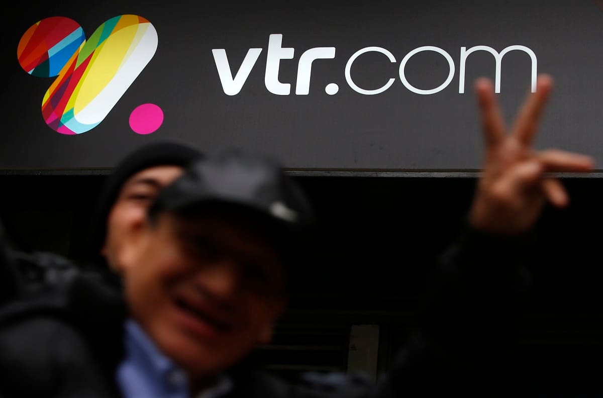 Por posible publicidad engañosa: Sernac oficia a VTR