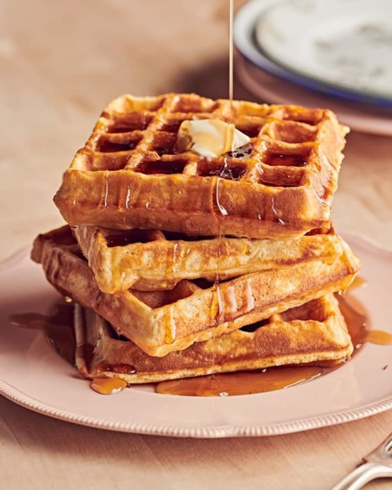 Con pocos ingredientes puedes cocinar unos esponjosos Waffles. Créditos: Pinterest.
