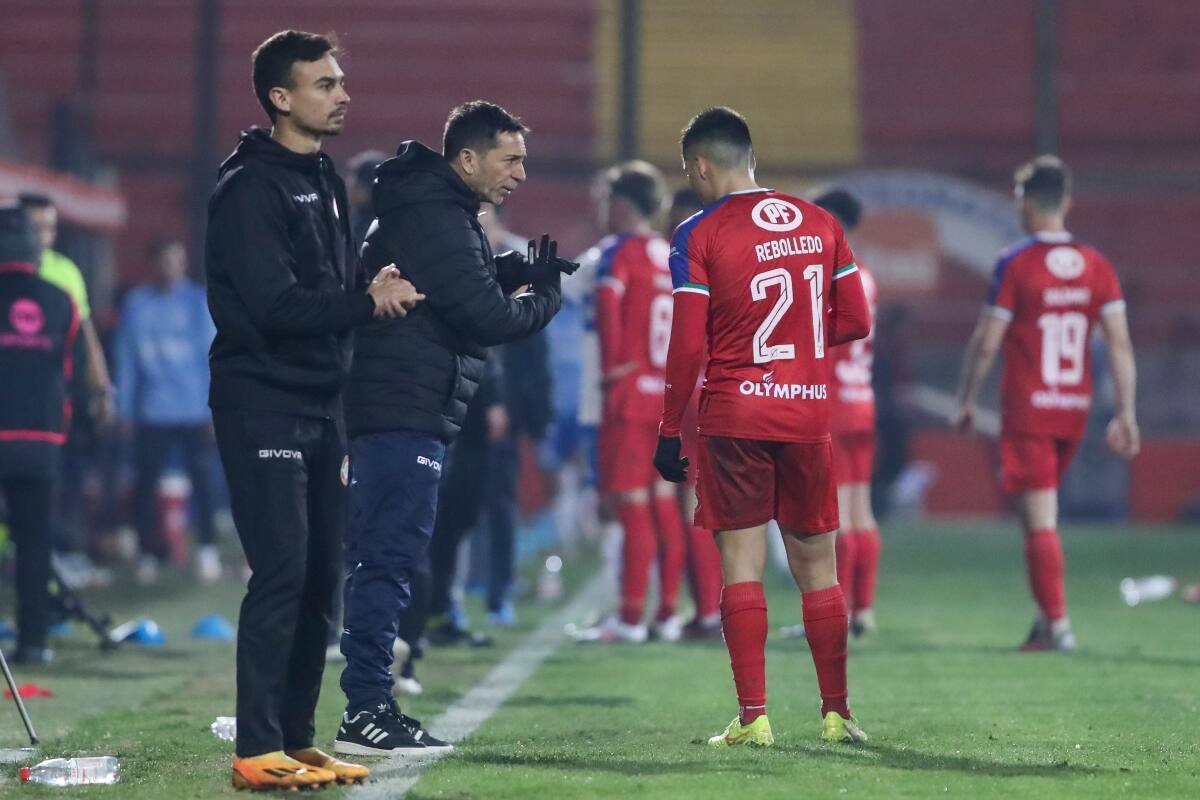 seguirá al mando del primer equipo de Unión La Calera. Foto: Aton.