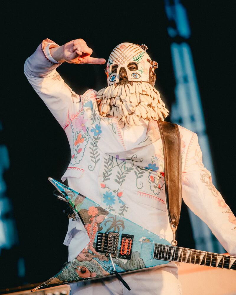 Wes Borland se lució con su talento en el Lollapalooza Chile 2024 y con un destacado y extravagante look.
Foto: Lotus.