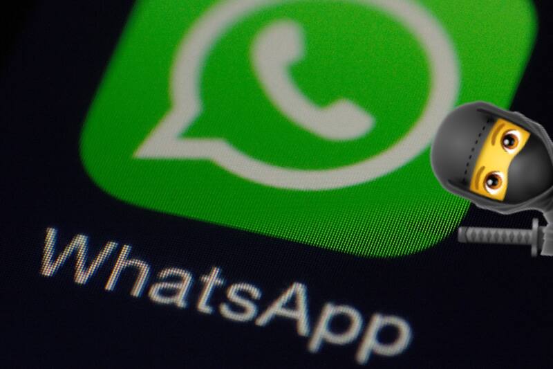 Oculta el "En Línea" de WhatsApp.