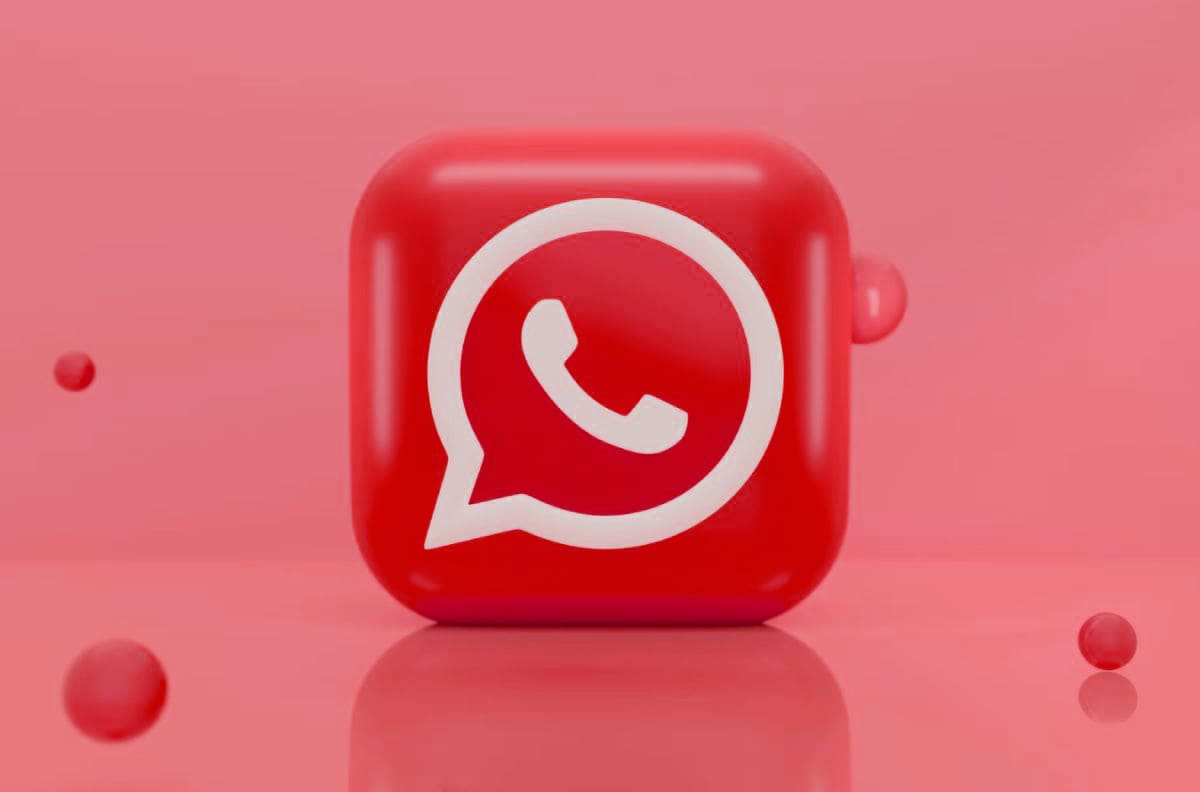WhatsApp Plus Rojo: La aplicación que podría robarte todos los datos