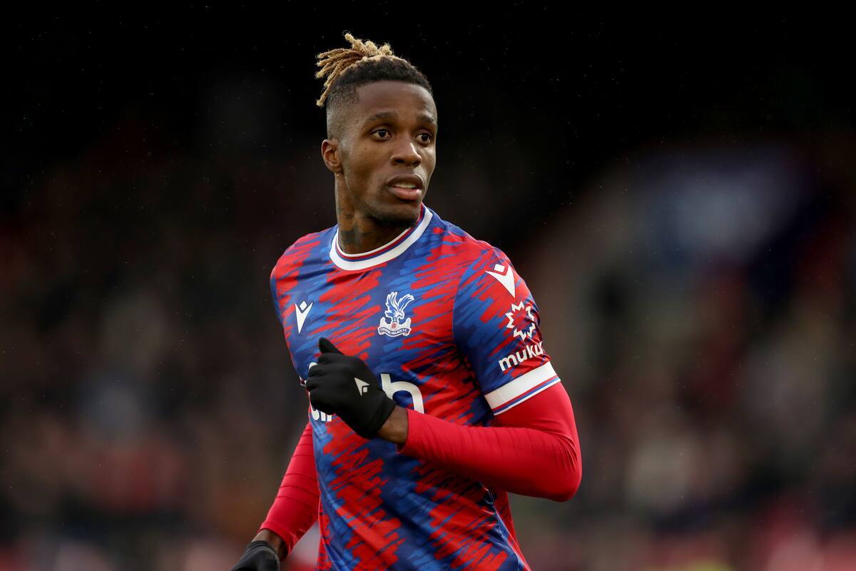 Wilfried Zaha termina contrato con Crystal Palace y tiene el interés de fichaje de Olympique de Marsella