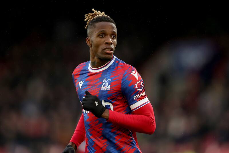 Wilfried Zaha es agente libre tras finalizar su contrato en Crystal Palace.