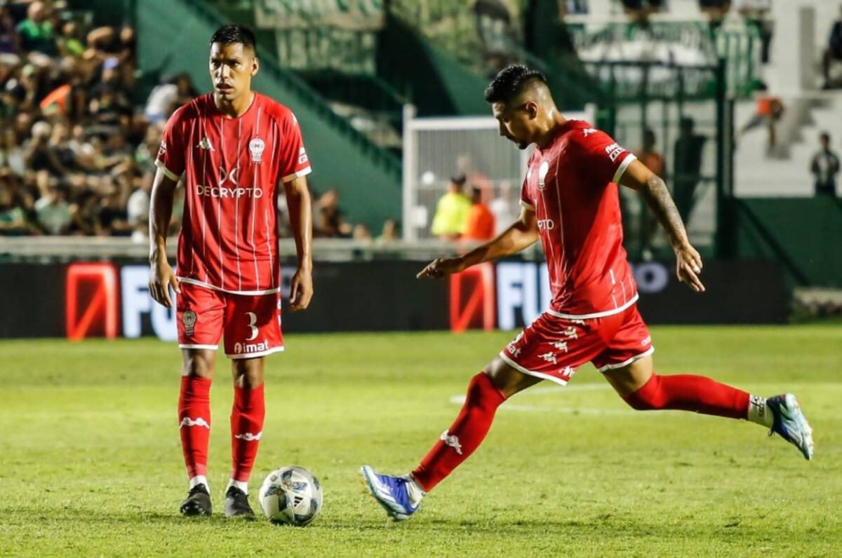 hizo delirar a los hinchas de Huracán.