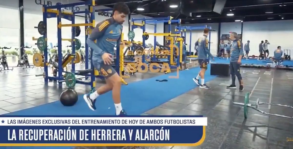 El volante realiza trabajo de gimnasio.