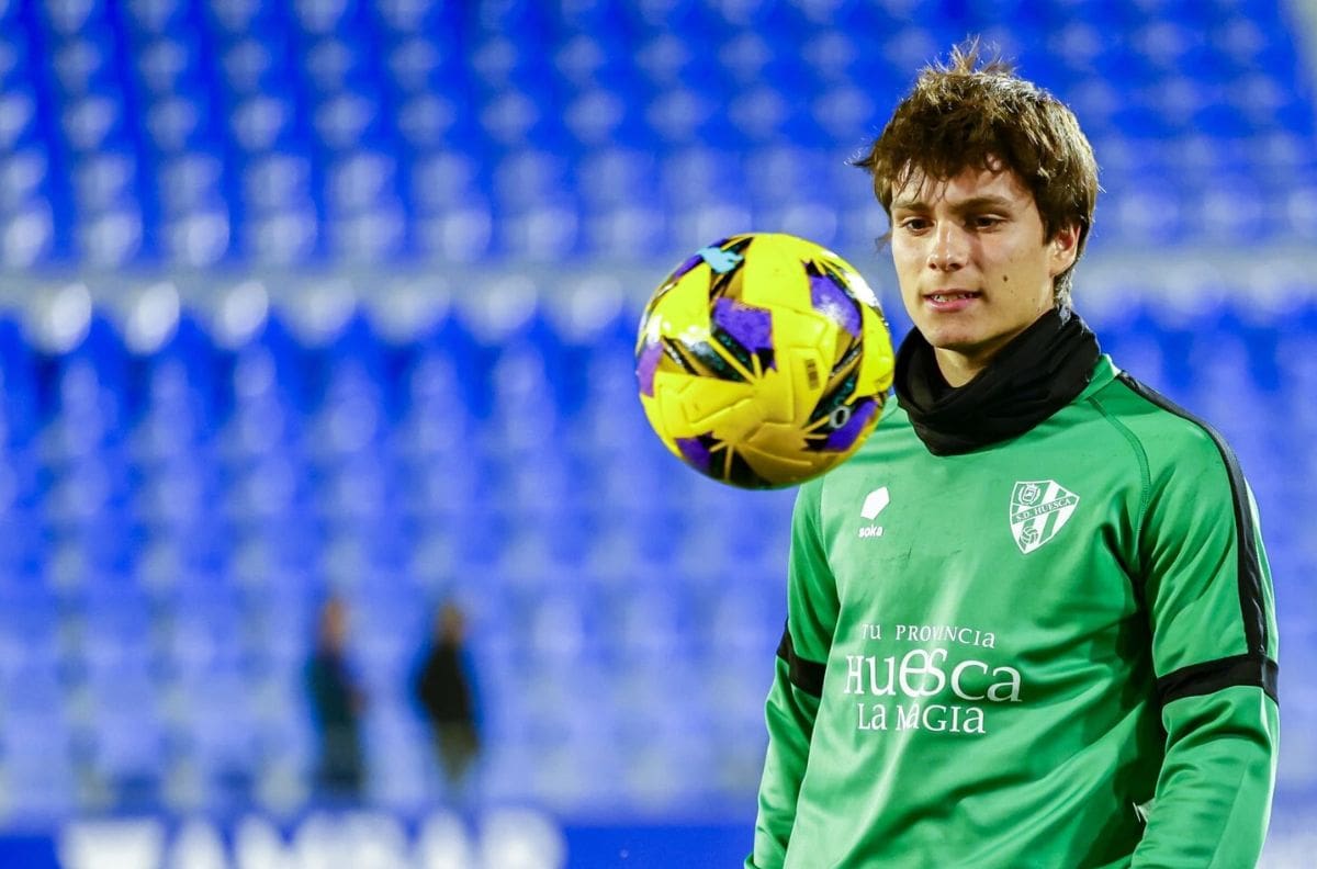 Queda libre: días claves para el futuro de Willy Chatiliez en España