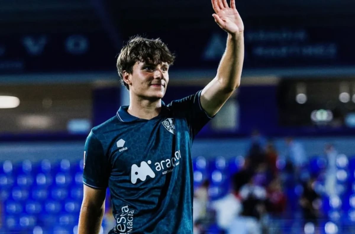 ¡Ojo Córdova! Willy Chatiliez destacó en la Copa del Rey pese a la derrota del Huesca ante el Osasuna