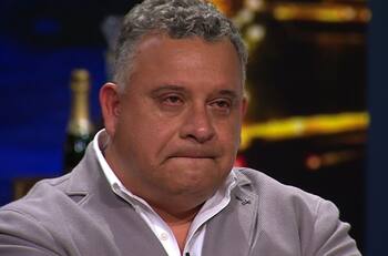 Willy Sabor se quiebra en su cumpleaños: emotivo homenaje y recuerdos de su padre lo hicieron llorar en vivo