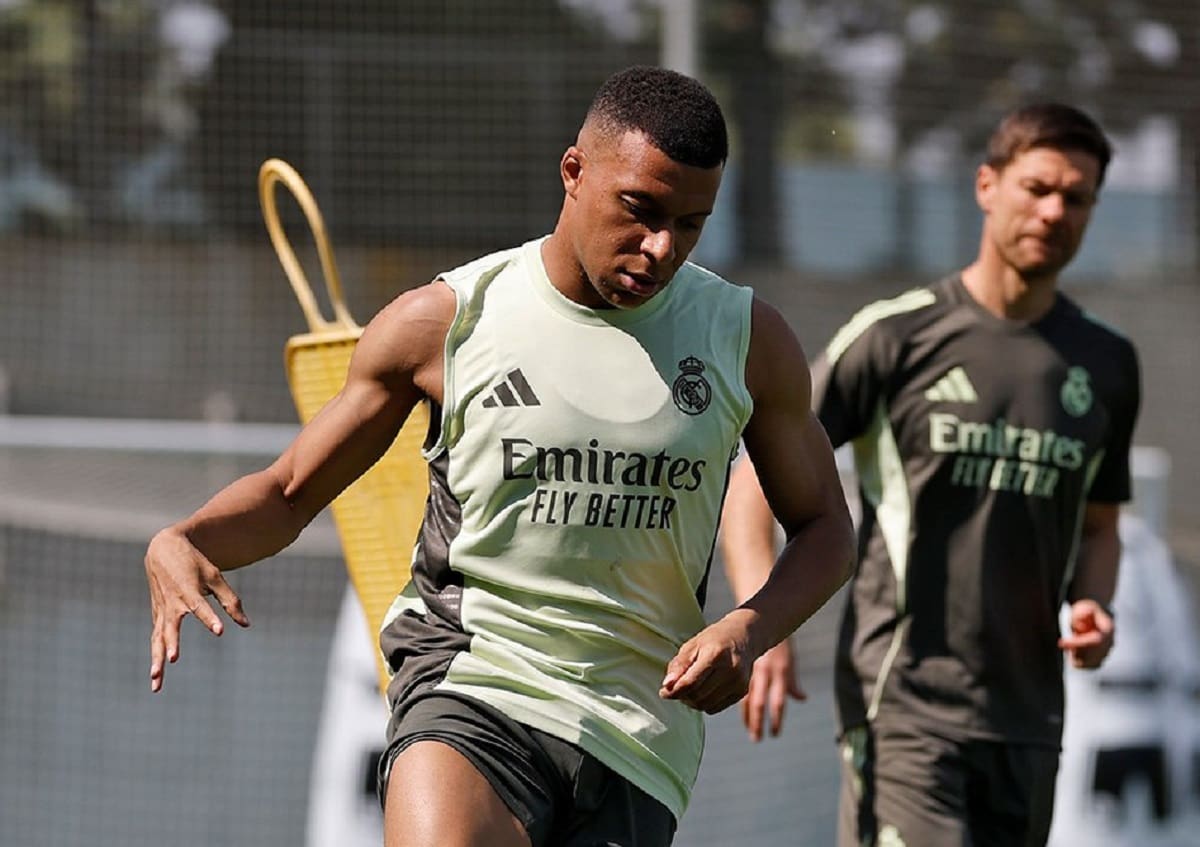 Xabi Alonso y Kylian Mbappé en Real Madrid. Foto: Real Madrid