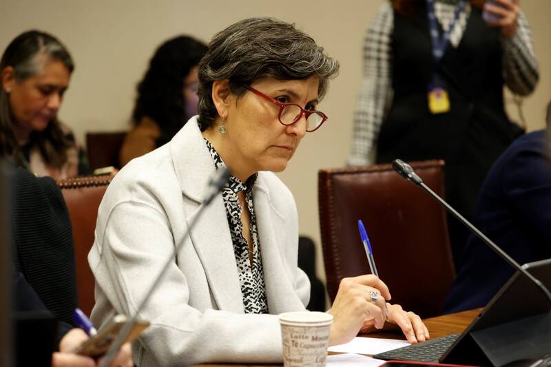 La Ministra de Salud explicó que con el proyecto alternativo de Isapres se estaría perjudicando a los afiliados. Foto: ATON.