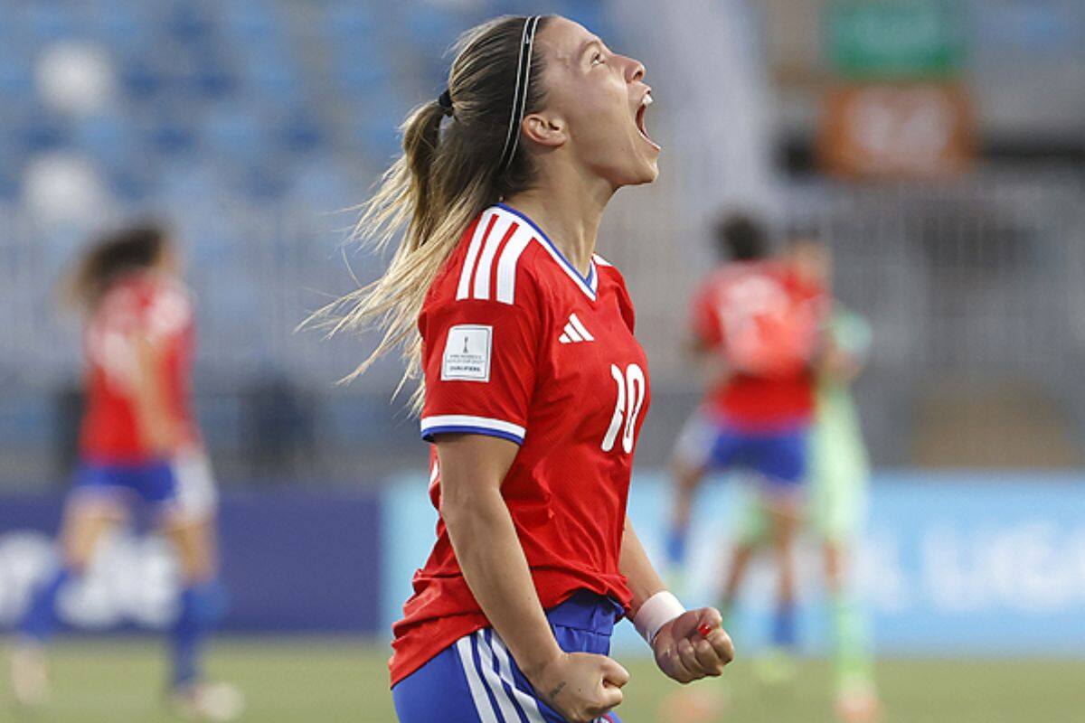 festeja el gol que le anotó a Paraguay en diciembre pasado, para la Liga de Naciones Femenina de la Conmebol.