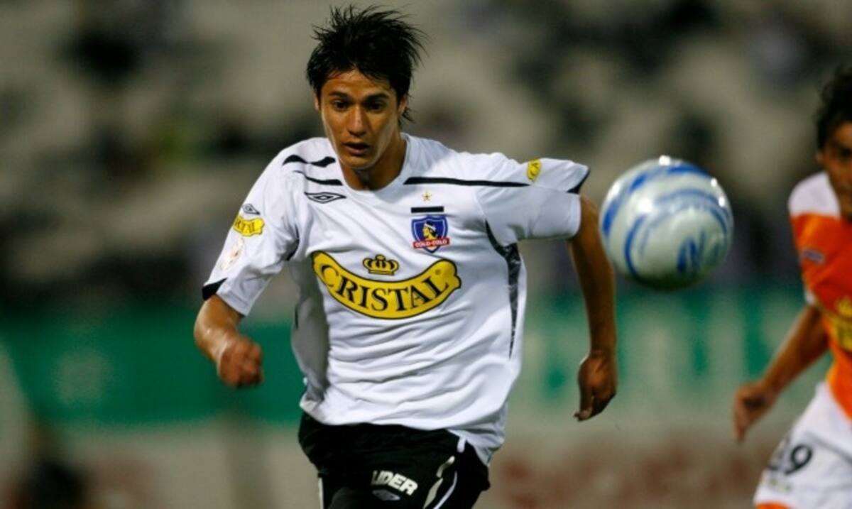 Jugando por Colo Colo.