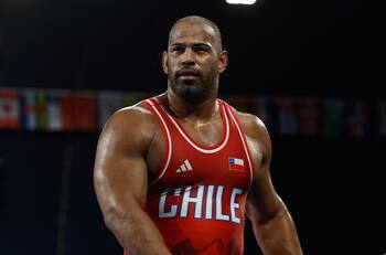 Yasmani Acosta alcanzó la final en lucha: así le fue a los chilenos en París 2024 hoy lunes 5 de agosto
