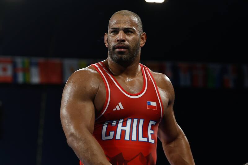 Yasmani Acosta se metió segundos juegos olímpicos consecutivos en la final de la lucha grecorromana. Foto: Sebastián Miranda/COCH.