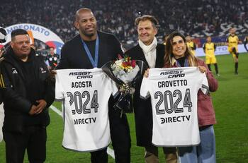 El notable homenaje de Colo Colo con Francisca Crovetto y Yasmani Acosta