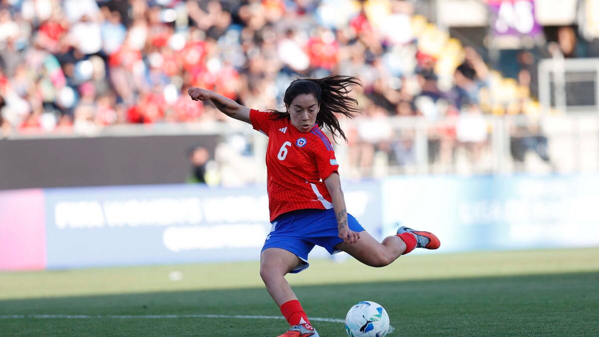 Chile golea 5-0 a Bolivia y suma su primer triunfo en la Liga de Naciones Femenina