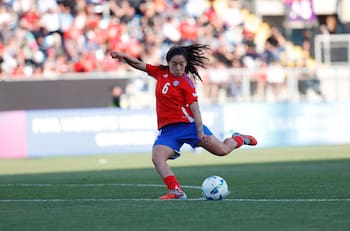 Chile golea 5-0 a Bolivia y suma su primer triunfo en la Liga de Naciones Femenina