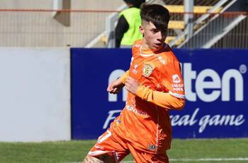 “Es un patrimonio del club”: César Bravo elogia a joya de Cobreloa tras nominación a La Roja Sub-17