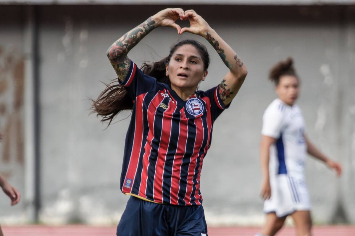 Yenny Acuña en Esporte Clube Bahía. Foto: Agencia Aton