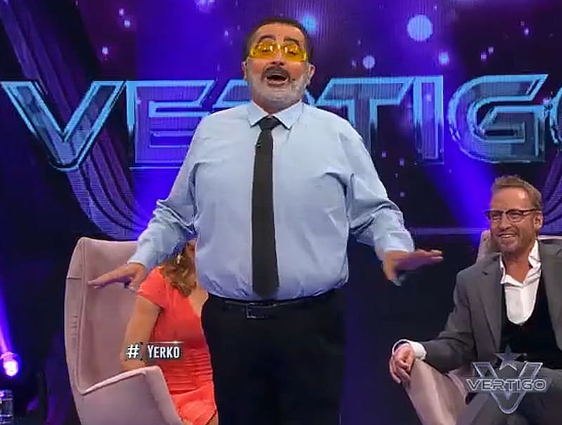 Yerko Puchento personificando a Andrónico Luksic en "Vértigo".