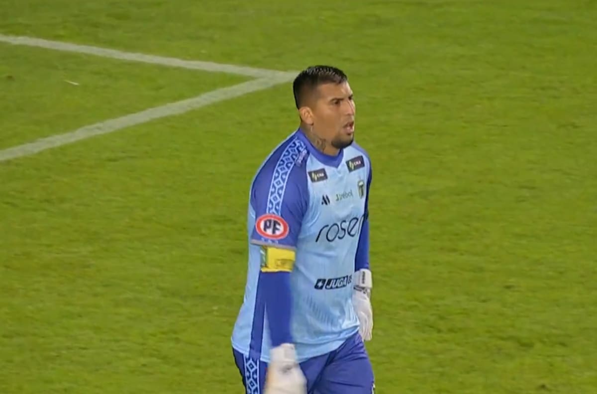 El arquero quedó pidiendo explicaciones: ¿Es esta la peor barrera del año en el fútbol chileno?