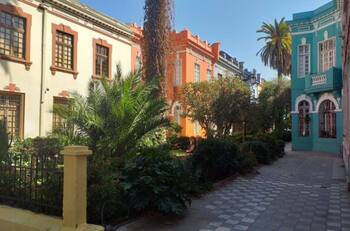 Panoramas Gratis en Santiago: Historia y arte urbano en el Barrio Yungay