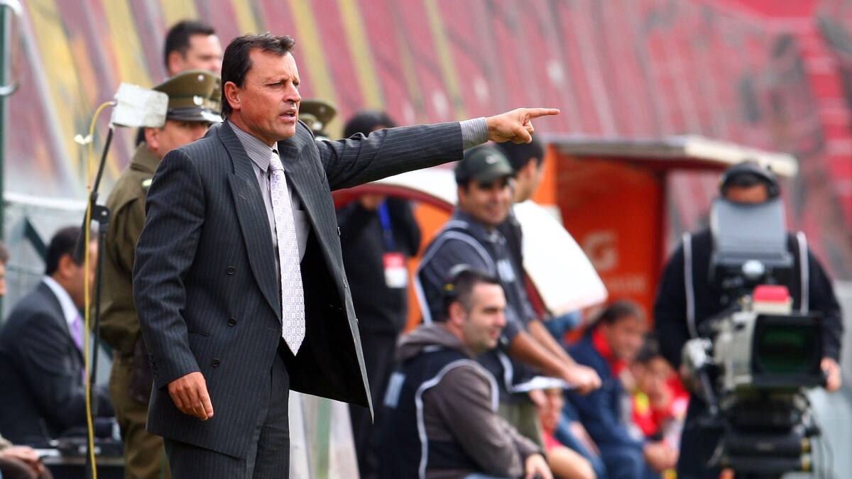 DT de Colegio Quillón advierte a sus jugadores de cara al partido contra Colo Colo: “Después pueden pedir camisetas”