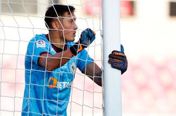 De entrenar con Claudio Bravo a pasar al anonimato en la Primera B: el paradójico presente de Zacarías López