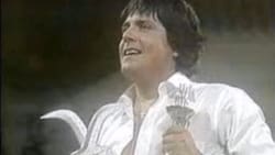 Carin León homenajeará a Zalo Reyes en Viña 2025: Familiar del Gorrión verá el momento en vivo