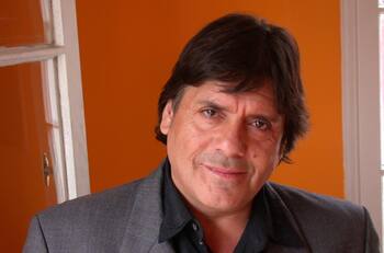 Reportan millonario robo en histórica casa de Zalo Reyes en Conchalí