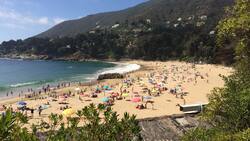 Esta turística comuna prohibió coolers y parlantes en la playa: hay una cuantiosa multa