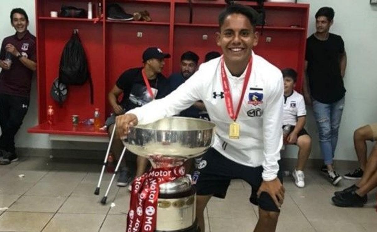 El delantero se refirió a su actual panorama en el fútbol.