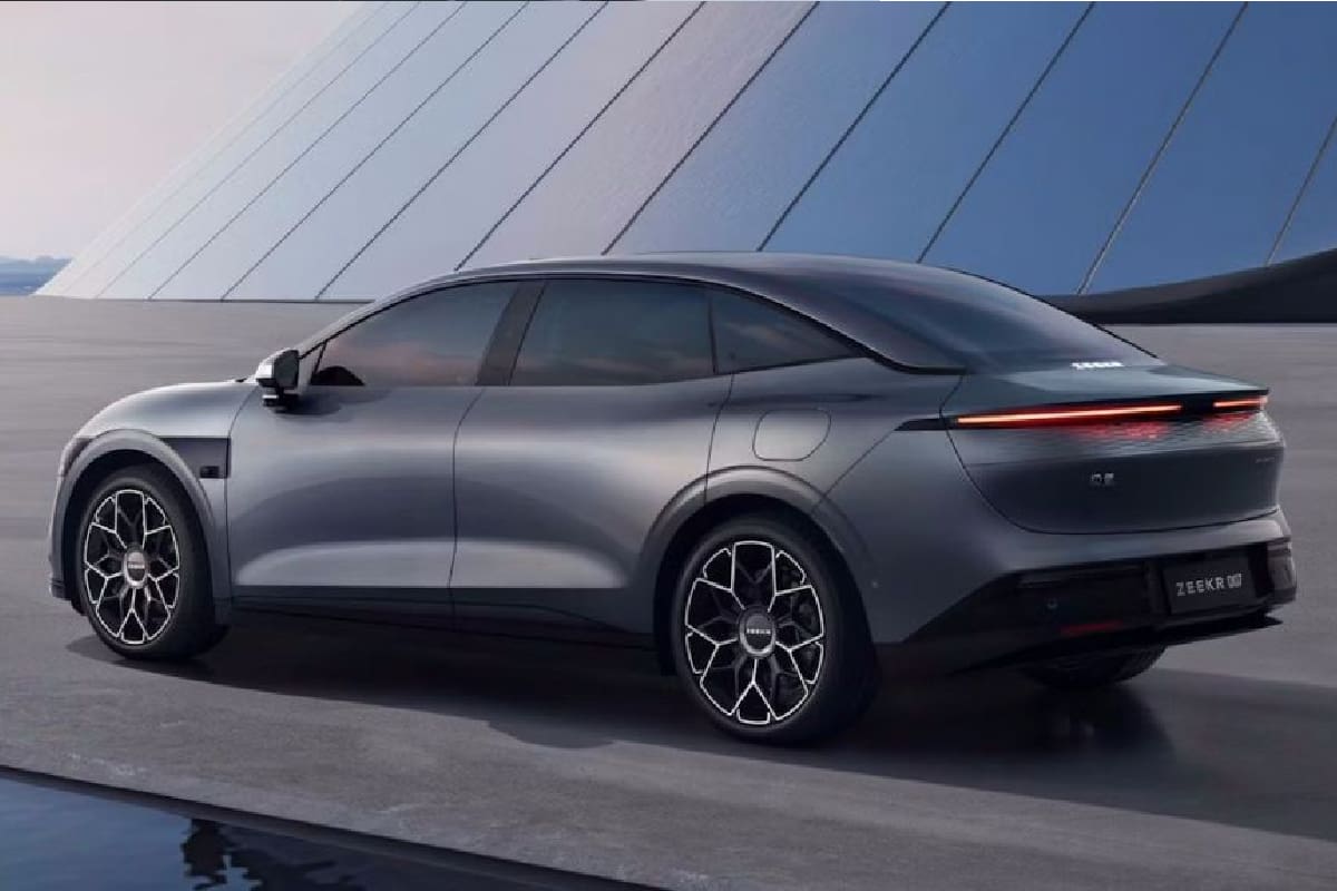 Este modelo utiliza la misma plataforma sobre la que se trabajará el nuevo modelo de Smart.
