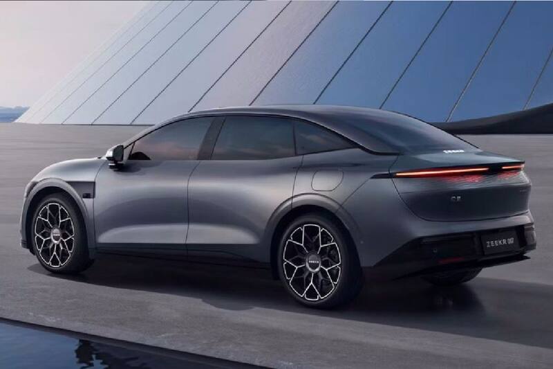 Este modelo utiliza la misma plataforma sobre la que se trabajará el nuevo modelo de Smart.