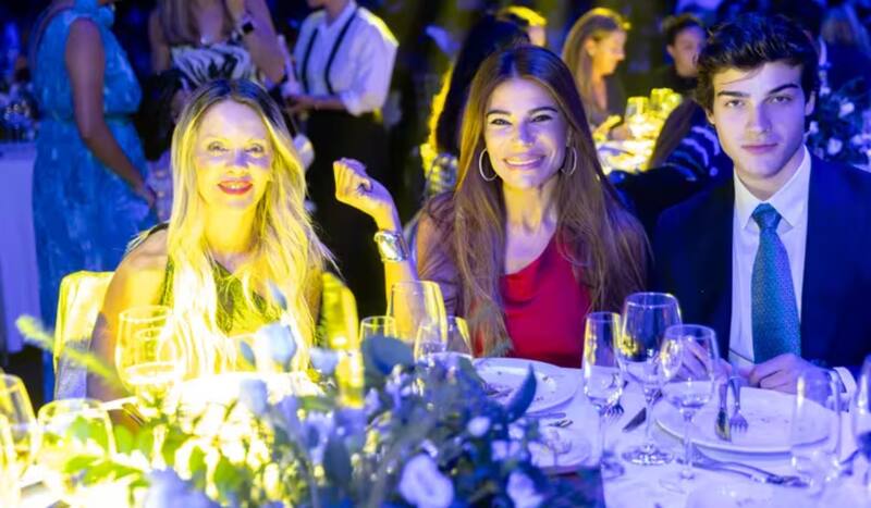 Zulema Menem en la cena de Luis Miguel.