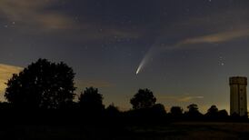 Desde eclipses hasta un cometa gigante: Cuatro eventos astronómicos que verás entre marzo y abril