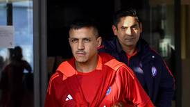 En Francia esperan a un Alexis Sánchez “decepcionado” para el amistoso del martes con La Roja